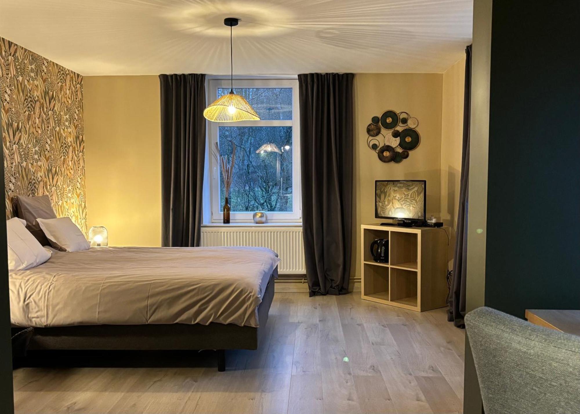 Bed and Breakfast Les Lucioles Francorchamps Esterno foto